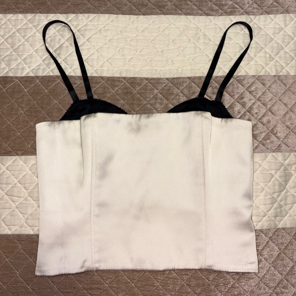 Aritzia Black and Cream Women's Top